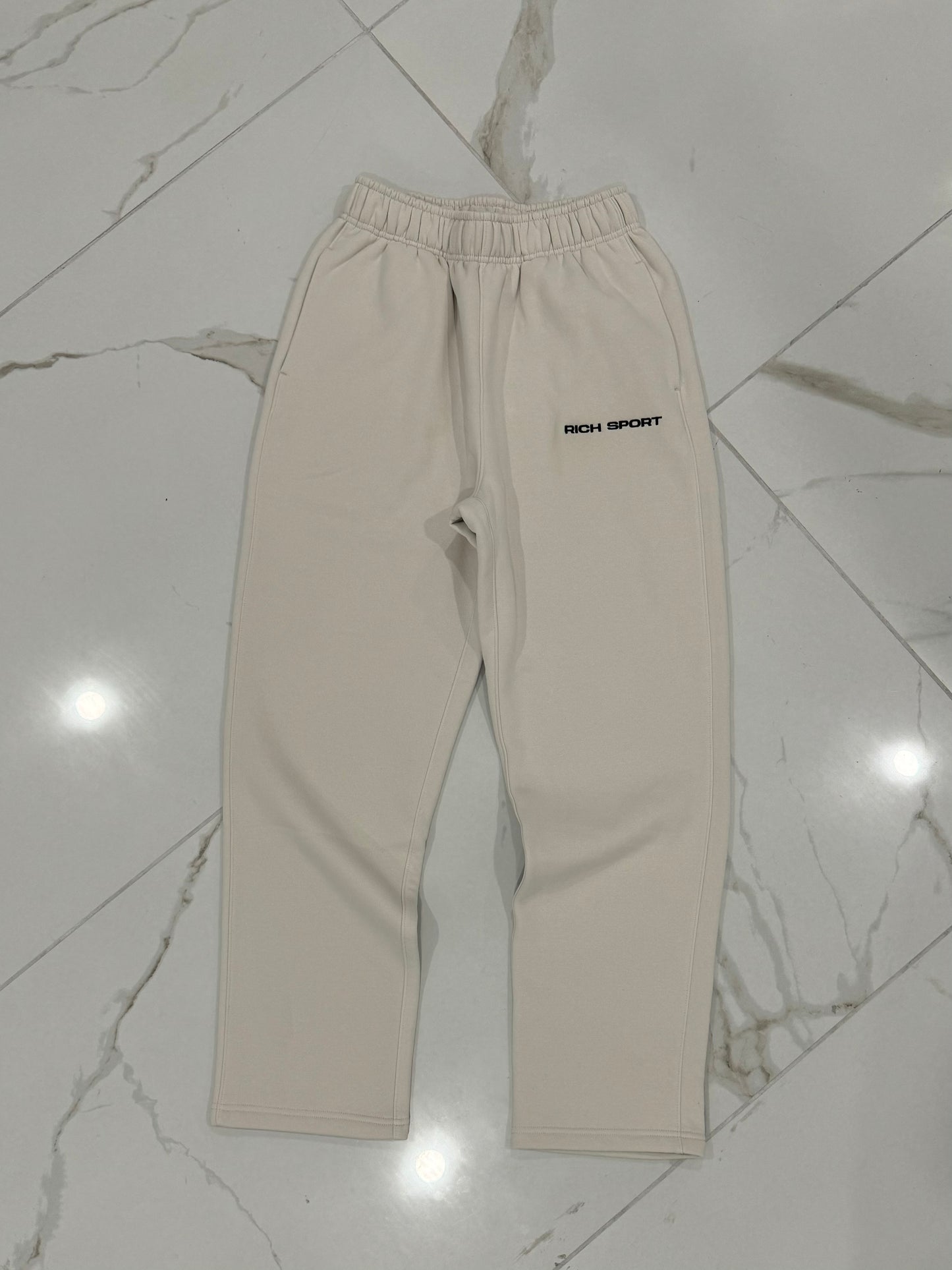 RELAXED STRAIGHT LEG SWEATPANTS