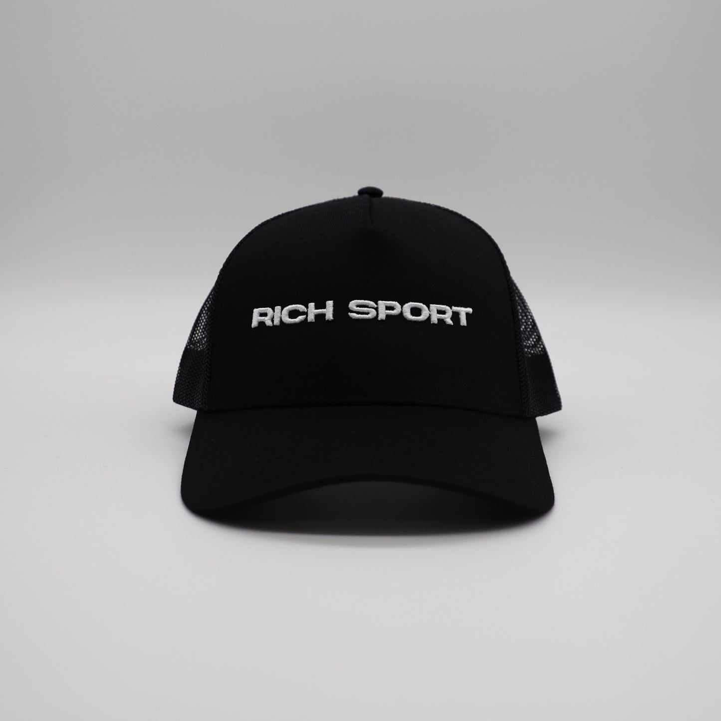 RICH SPORT TRUCKER HAT