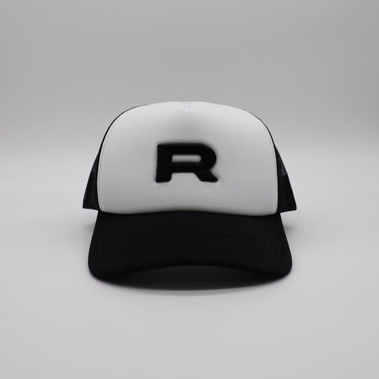 THE R-CLASSIC TRUCKER HAT